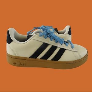 Adidas Cream and Black Alpha Grand Court Shoes, Size: 10 (Men)